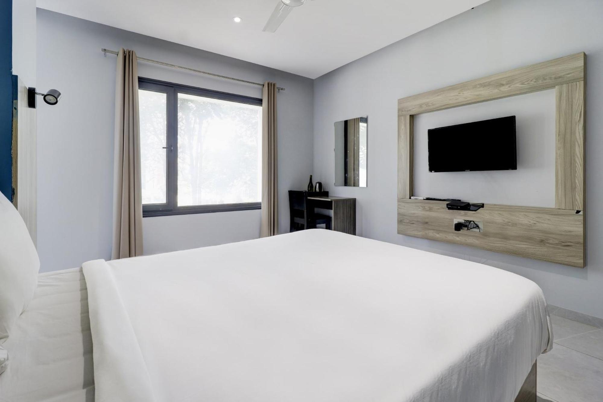 Super Sleek Townhouse Galexia Hotel And Resorts Bangalore Exterior foto